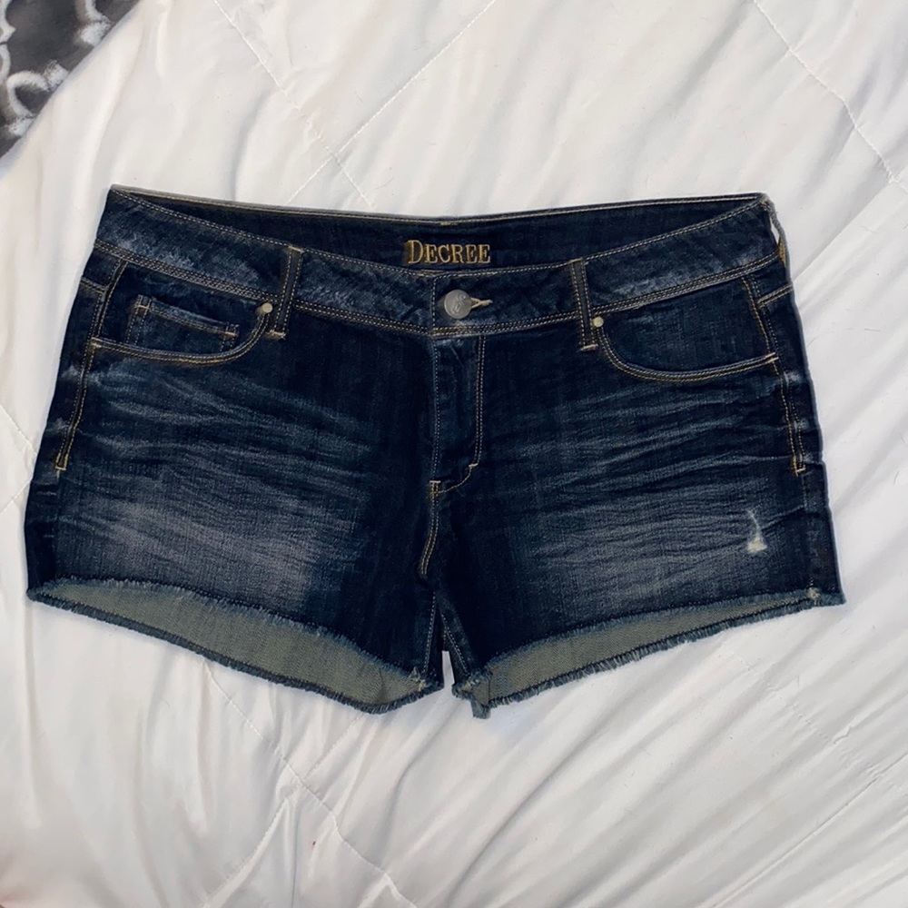Juniors Decree denim shorts